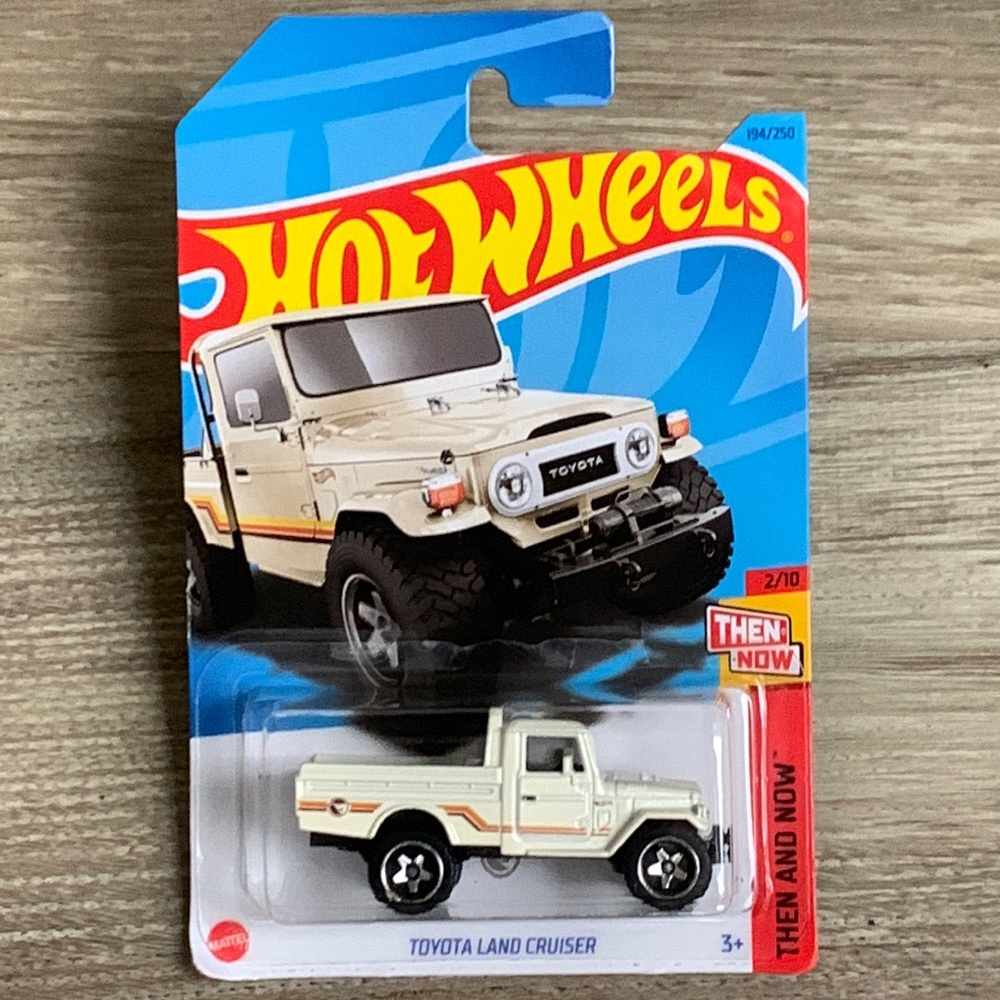 Treasure Hunt Hot Wheels Toyota Land Cruiser 2023 Hotwheels TH Car  Treasurehunt
